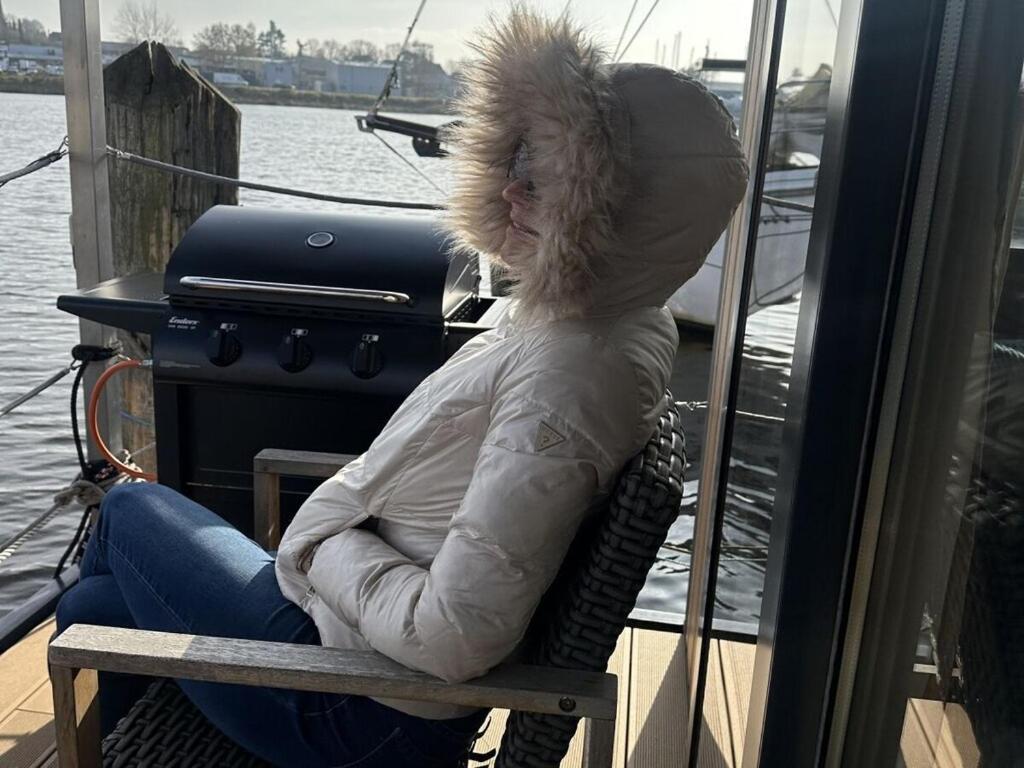 Premium Houseboat Blue Lagoon Botel Lübeck
